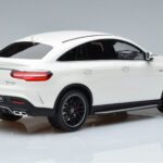 Mercedes AMG GLE 63S C292 Coupé Blanc GT Spirit 1:18 - image 2 of 6