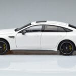 Mercedes AMG GT 63 S X290 Blanc Norev 1:18 183445 Métal Moulé - image 4 of 7