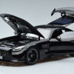 Mercedes AMG GT C190 Black Series Noir Norev 1:18 183900 Métal Moulé - image 2 of 7