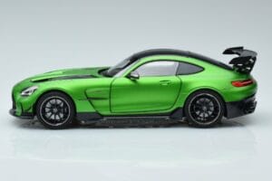 Mercedes AMG GT C190 Black Series Vert Hell Magno Édition Limitée Norev 1:18 183903 Métal Moulé — image 4 sur 7
