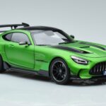 Mercedes AMG GT C190 Black Series Vert Hell Magno Édition Limitée Norev 1:18 183903 Métal Moulé - image 5 of 7