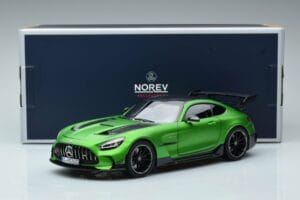 Mercedes AMG GT C190 Black Series Vert Hell Magno Édition Limitée Norev 1:18 183903 Métal Moulé — image 7 sur 7