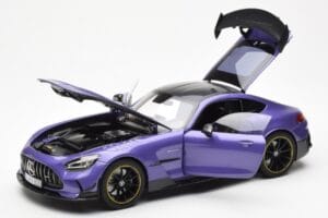 Mercedes AMG GT Black Series Violet Asia Exclusive Norev 1:18 183907 Métal Moulé — image 2 sur 8