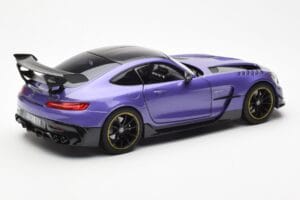 Mercedes AMG GT Black Series Violet Asia Exclusive Norev 1:18 183907 Métal Moulé — image 3 sur 8