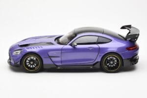 Mercedes AMG GT Black Series Violet Asia Exclusive Norev 1:18 183907 Métal Moulé — image 4 sur 8