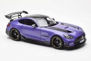 Mercedes AMG GT Black Series Violet Asia Exclusive Norev 1:18 183907 Métal Moulé — image 6 sur 8