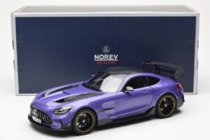 Mercedes AMG GT Black Series Violet Asia Exclusive Norev 1:18 183907 Métal Moulé — image 8 sur 8
