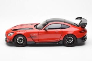 Mercedes AMG GT Black Series Rouge Asia Exclusive Norev 1:18 183906 Métal Moulé — image 4 sur 8