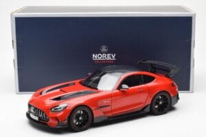 Mercedes AMG GT Black Series Rouge Asia Exclusive Norev 1:18 183906 Métal Moulé — image 8 sur 8