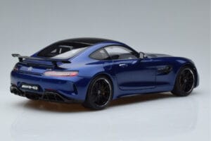 Mercedes AMG GT R C190 Bleu Brillant AUTOart 1:18 76334 Métal Moulé — image 3 sur 7