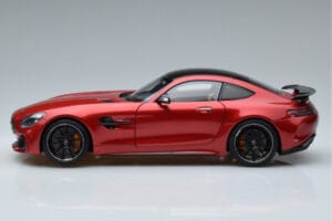 Mercedes AMG GT R C190 Rouge Cardinal AUTOart 1:18 76331 Métal Moulé — image 4 sur 7