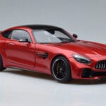 Mercedes AMG GT R C190 Rouge Cardinal AUTOart 1:18 76331 Métal Moulé - image 5 of 7