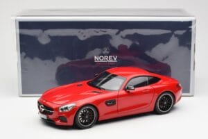 Mercedes AMG GT C190 Rouge Norev 1:18 183496 Métal Moulé — image 8 sur 8