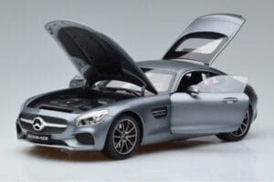 Mercedes AMG GT S Selenite Gris Magno Norev 1:18 B66960343 Métal Moulé — image 2 sur 7