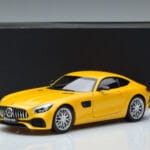 Mercedes AMG GT S Solarbeam Norev 1:18 B66960410 Métal Moulé - image 7 of 7