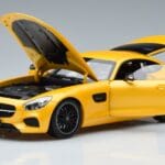 Mercedes AMG GT S C190 Solarbeam Norev 1:18 B66960341 Métal Moulé - image 2 of 7
