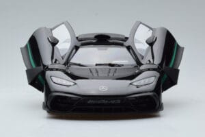 Mercedes AMG One Noir NZG 1:18 B66961042 Métal Moulé — image 2 sur 9