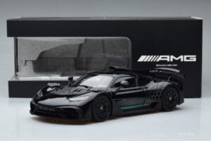 Mercedes AMG One Noir NZG 1:18 B66961042 Métal Moulé — image 9 sur 9