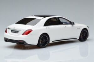 Mercedes AMG S63 W222 Diamond Blanc GT Spirit 1:18 B66965714 Résine — image 2 sur 6