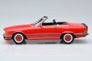 Mercedes AMG SL500 R107 Rouge Otto 1:18 OT962 Résine — image 3 sur 6