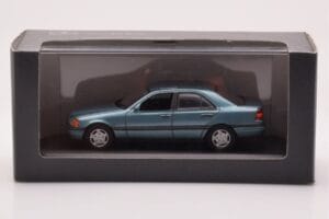 Mercedes C-Class W202 C220 Petrol Métallique Minichamps 1:43 B66005705 Métal Moulé — image 3 sur 3
