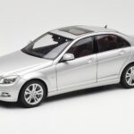 Mercedes C-Class W204 Avantgarde Argent AUTOart 1:18 B66962368
