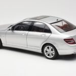 Mercedes C-Class W204 Avantgarde Argent AUTOart 1:18 B66962368 - image 7 of 8
