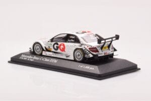 Mercedes C-Class W204 DTM GQ AMG Mercedes #16 Engels DTM 2009 Minichamps 1:43 400093816 Métal Moulé — image 3 sur 4