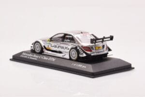 Mercedes C-Class W204 DTM Team AMG Mercedes #8 R. Schumacher DTM 2010 Minichamps 1:43 400103908 Métal Moulé — image 3 sur 4