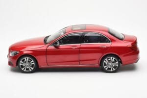 Mercedes C-Class W205 Rouge Métallique Asia Exclusive Norev 1:18 183835 Métal Moulé — image 4 sur 8