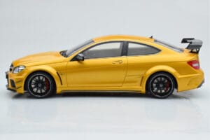 Mercedes C63 AMG W204 Black Series Or GT Spirit 1:18 GT034 Résine — image 3 sur 6