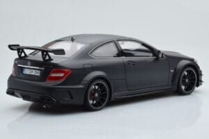 Mercedes C63 AMG W204 Black Series Noir Mat GT Spirit 1:18 GT843 Résine — image 2 sur 6