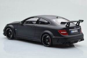 Mercedes C63 AMG W204 Black Series Noir Mat GT Spirit 1:18 GT843 Résine — image 5 sur 6