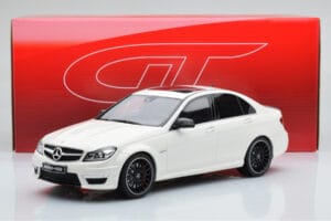 Mercedes C63 AMG W204 Blanc GT Spirit 1:18 GT166 Résine — image 6 sur 6