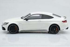 Mercedes C63S AMG C205 Coupé Blanc GT Spirit 1:18 B66965707 Résine — image 3 sur 6