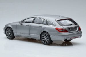 Mercedes CLS Shooting Brake X218 Alanite Gris Norev 1:18 B66960117 Métal Moulé — image 6 sur 7