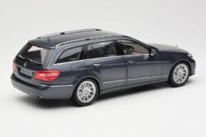 Mercedes E-Class S212 T-Model Tenorit Gris Métallisé Minichamps 1:18 B66962447 Métal Moulé — image 3 sur 8