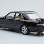 Mercedes E-Class W124 Tuning Noir MCG 1:18 - image 5 of 6