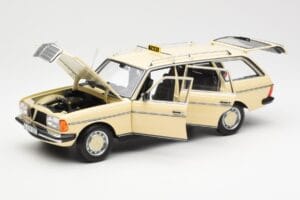 Mercedes 230T W123 T-Model Taxi Norev 1:18 183731 Métal Moulé — image 2 sur 8