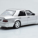 Mercedes E500 W124 Argent Otto 1:18 - image 2 of 6