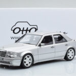 Mercedes E500 W124 Argent Otto 1:18 - image 6 of 6