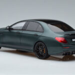 Mercedes E63 AMG Brabus 800 W213 Vert GT Spirit 1:18 - image 5 of 6