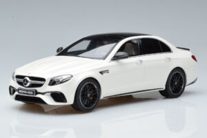 Mercedes AMG E63 S W213 Blanc GT Spirit 1:18