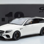 Mercedes AMG E63 S S213 T-Model Blanc GT Spirit 1:18 - image 6 of 6