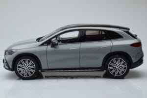 Mercedes EQE SUV X294 AMG Line Alpine Gris NZG 1:18 B66960837 Métal Moulé — image 4 sur 8
