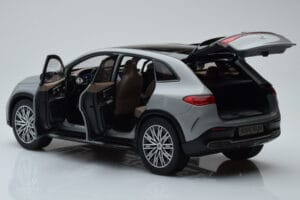 Mercedes EQE SUV X294 AMG Line Alpine Gris NZG 1:18 B66960837 Métal Moulé — image 5 sur 8