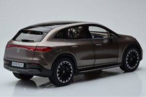 Mercedes EQE SUV X294 AMG Line Velvet Marron NZG 1:18 B66960836 Métal Moulé — image 3 sur 8