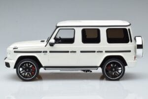 Mercedes AMG G63 W463 Blanc GT Spirit 1:18 KJ038 Métal Moulé — image 3 sur 6