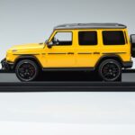 Mercedes AMG G63 W463 Jaune MotorHelix 1:18 MH018 Y Résine - image 3 of 7