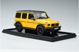 Mercedes AMG G63 W463 Jaune MotorHelix 1:18 MH018-Y Résine — image 4 sur 7